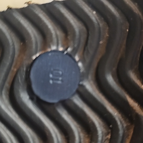 Slipper - Picture 8 of 9